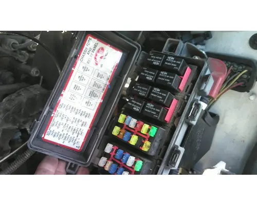 PETERBILT 365 FUSE BOX