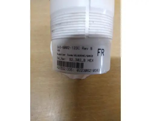 PETERBILT 365 GAUGE FUEL