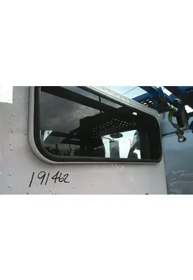 PETERBILT 365 GLASS, BACK