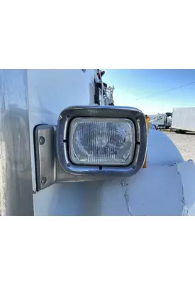 PETERBILT 365 Headlamp Assembly