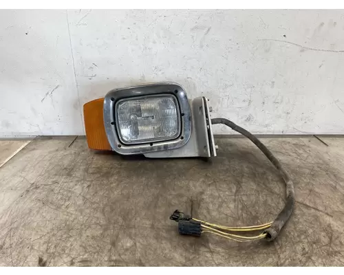 PETERBILT 365 Headlamp Assembly