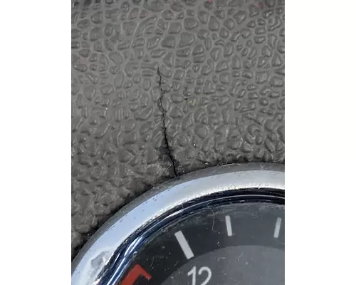PETERBILT 365 Instrument Cluster