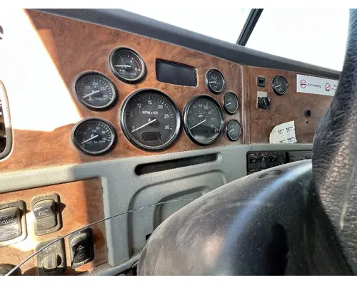 PETERBILT 365 Instrument Cluster