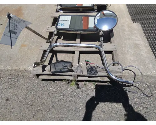 PETERBILT 365 MIRROR ASSEMBLY CABDOOR