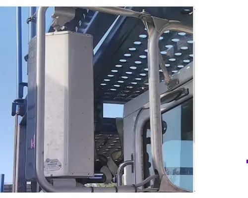 PETERBILT 365 MIRROR ASSEMBLY CABDOOR