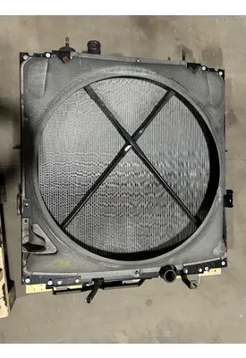 PETERBILT 365 Radiator