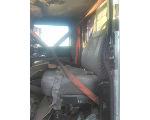 PETERBILT 365 SEAT, FRONT