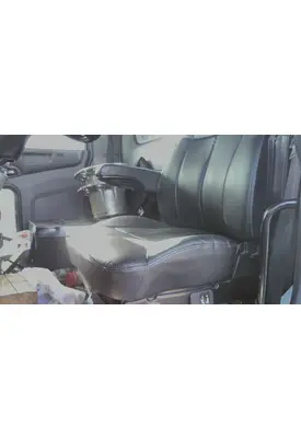 PETERBILT 365 SEAT, FRONT