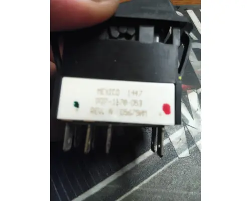 PETERBILT 365 SWITCH, MARKER LAMPS TRAILER