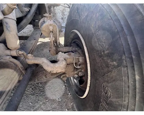 PETERBILT 365 Spindle  Knuckle, Front