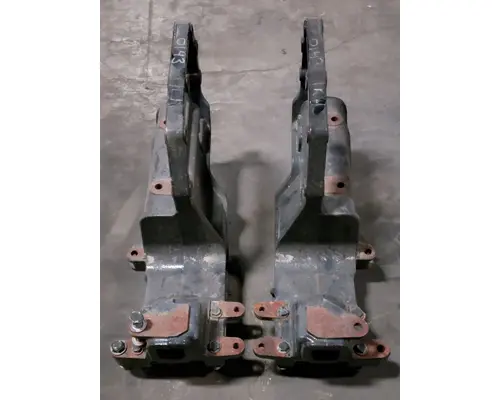 PETERBILT 365 Spring Hanger