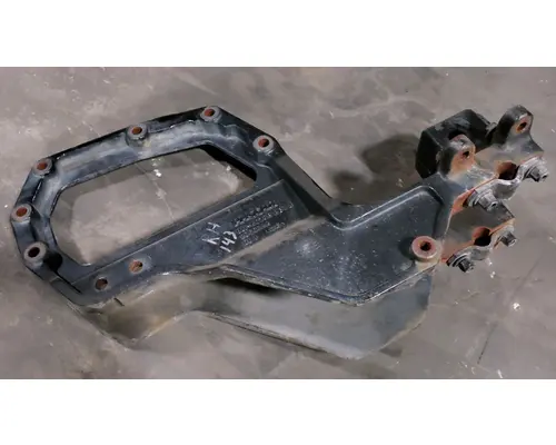 PETERBILT 365 Spring Hanger