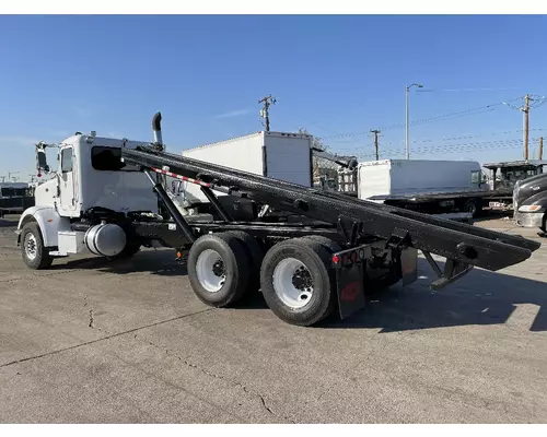 PETERBILT 365 Vehicle For Sale