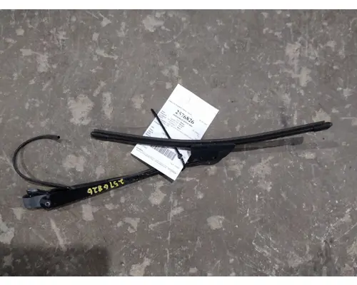 PETERBILT 365 WINDSHIELD WIPER ARM