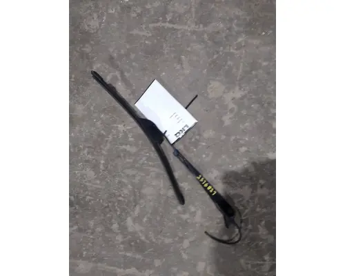 PETERBILT 365 WINDSHIELD WIPER ARM