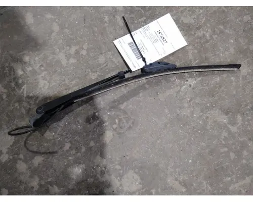 PETERBILT 365 WINDSHIELD WIPER ARM