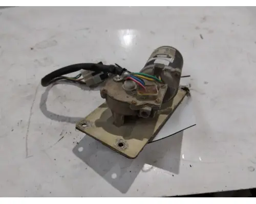 PETERBILT 365 WINDSHIELD WIPER MOTOR