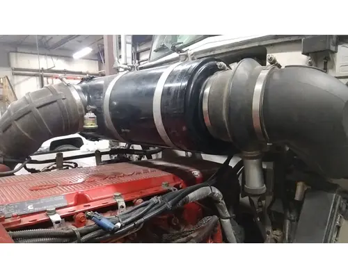 PETERBILT 367 AIR CLEANER