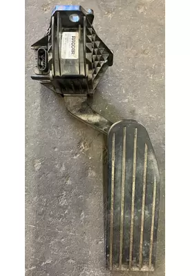 PETERBILT 367 Accelerator Parts