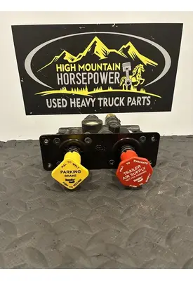 PETERBILT 367 Air Brake Dash Valve