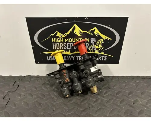 PETERBILT 367 Air Brake Dash Valve