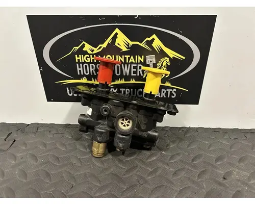 PETERBILT 367 Air Brake Dash Valve