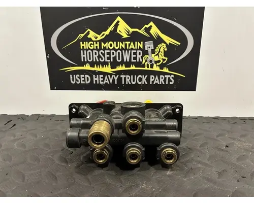 PETERBILT 367 Air Brake Dash Valve