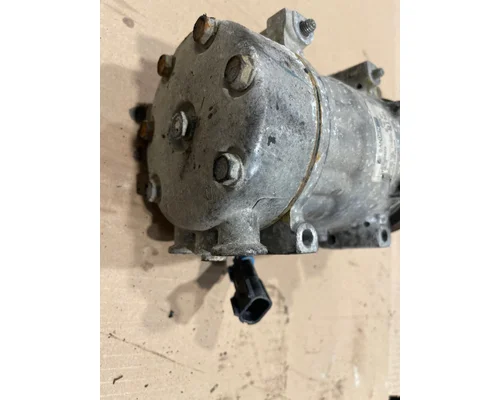 PETERBILT 367 Air Conditioner Compressor