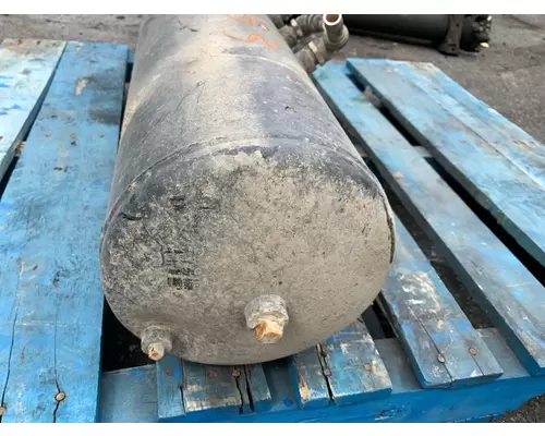 PETERBILT 367 Air Tank