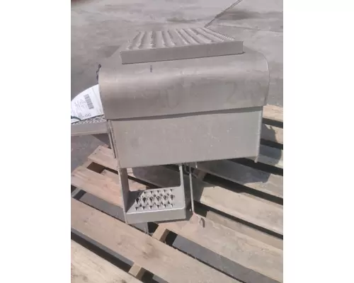 PETERBILT 367 BATTERY BOX