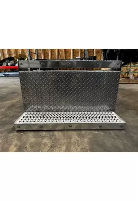 PETERBILT 367 Battery Box/Tray