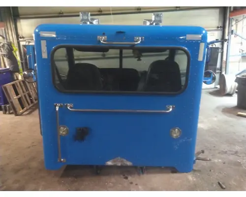 PETERBILT 367 CAB