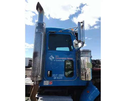 PETERBILT 367 CAB
