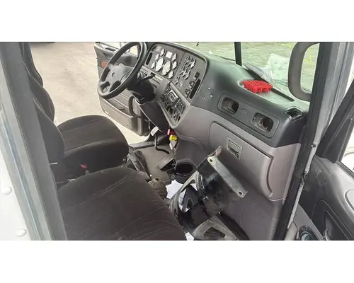 PETERBILT 367 CAB
