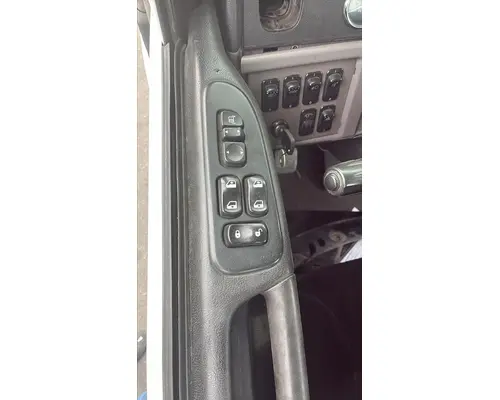 PETERBILT 367 CAB