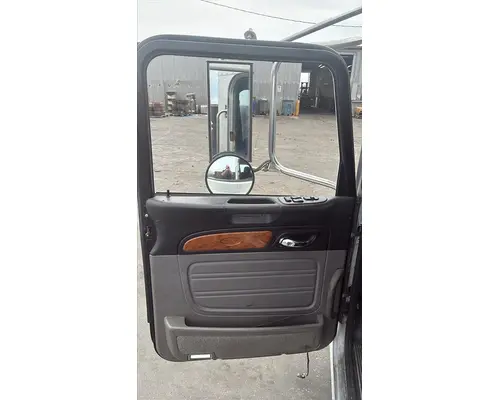 PETERBILT 367 CAB