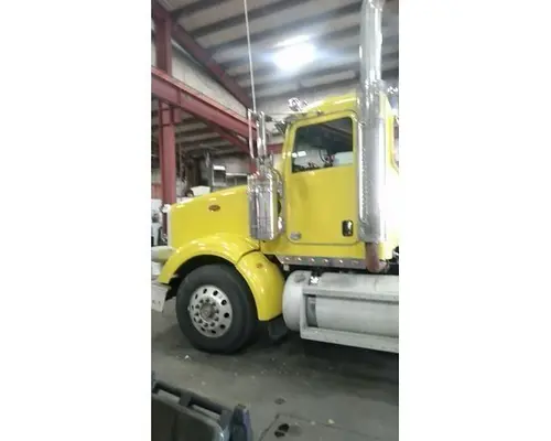 PETERBILT 367 Complete Vehicle