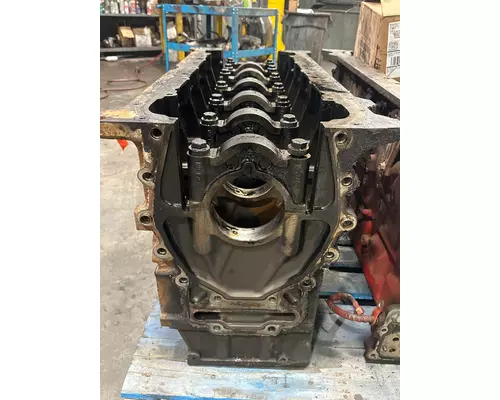 PETERBILT 367 Cylinder Block