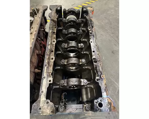 PETERBILT 367 Cylinder Block