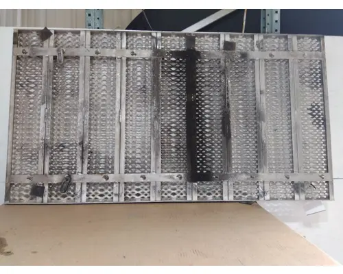 PETERBILT 367 DECK (CATWALK) STEP