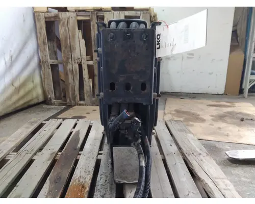 PETERBILT 367 DEF TANK