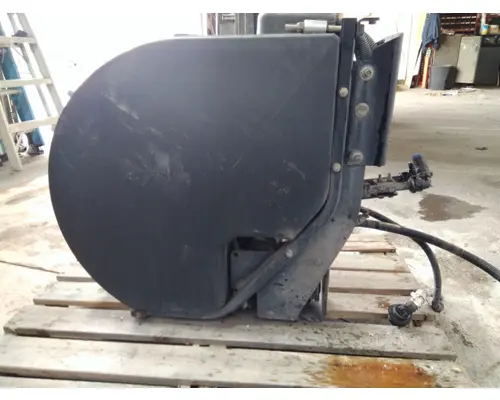 PETERBILT 367 DEF TANK