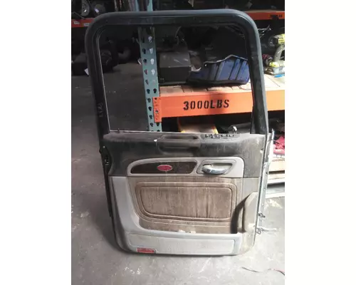 PETERBILT 367 DOOR ASSEMBLY, FRONT