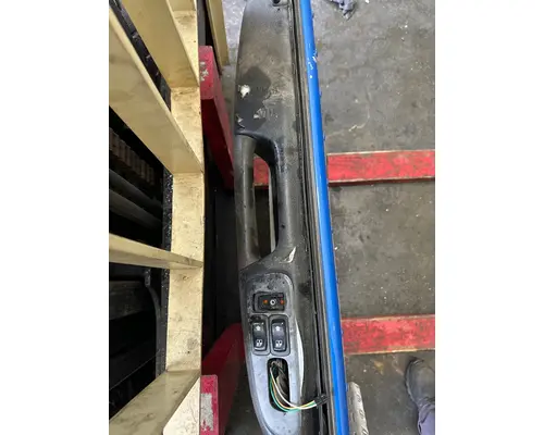 PETERBILT 367 Door Assembly, Front