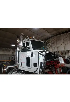 PETERBILT 367 Door Assembly, Front
