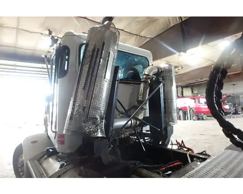 PETERBILT 367 Door Assembly, Front