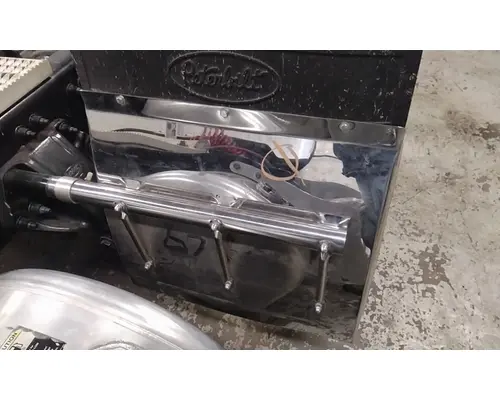 PETERBILT 367 FENDER, QUARTERHALF REAR