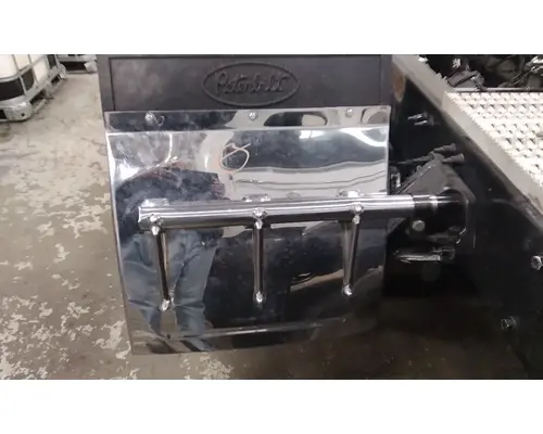 PETERBILT 367 FENDER, QUARTERHALF REAR