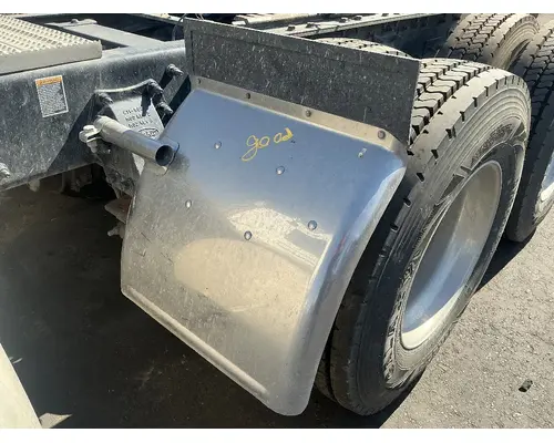 PETERBILT 367 Fender