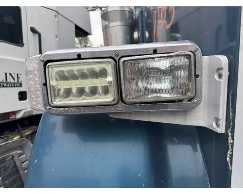 PETERBILT 367 Headlamp Assembly